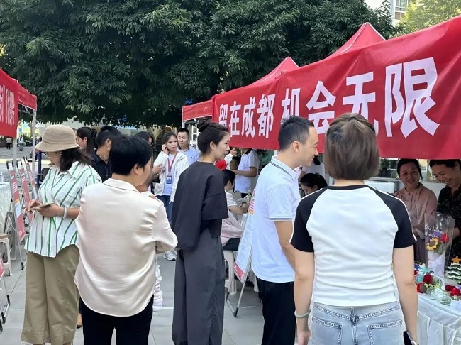 一站式服務(wù)織密“家門(mén)口”就業(yè)網(wǎng)!瑞方人力以數(shù)字化賦能青年精準(zhǔn)就業(yè) 第2張 一站式服務(wù)織密“家門(mén)口”就業(yè)網(wǎng)!瑞方人力以數(shù)字化賦能青年精準(zhǔn)就業(yè) 第2張