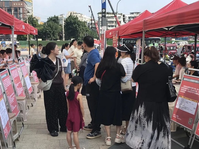 商圈聚人氣，服務暖人心——瑞方人力助力晉陽街道解鎖青年就業(yè)新場景 第2張